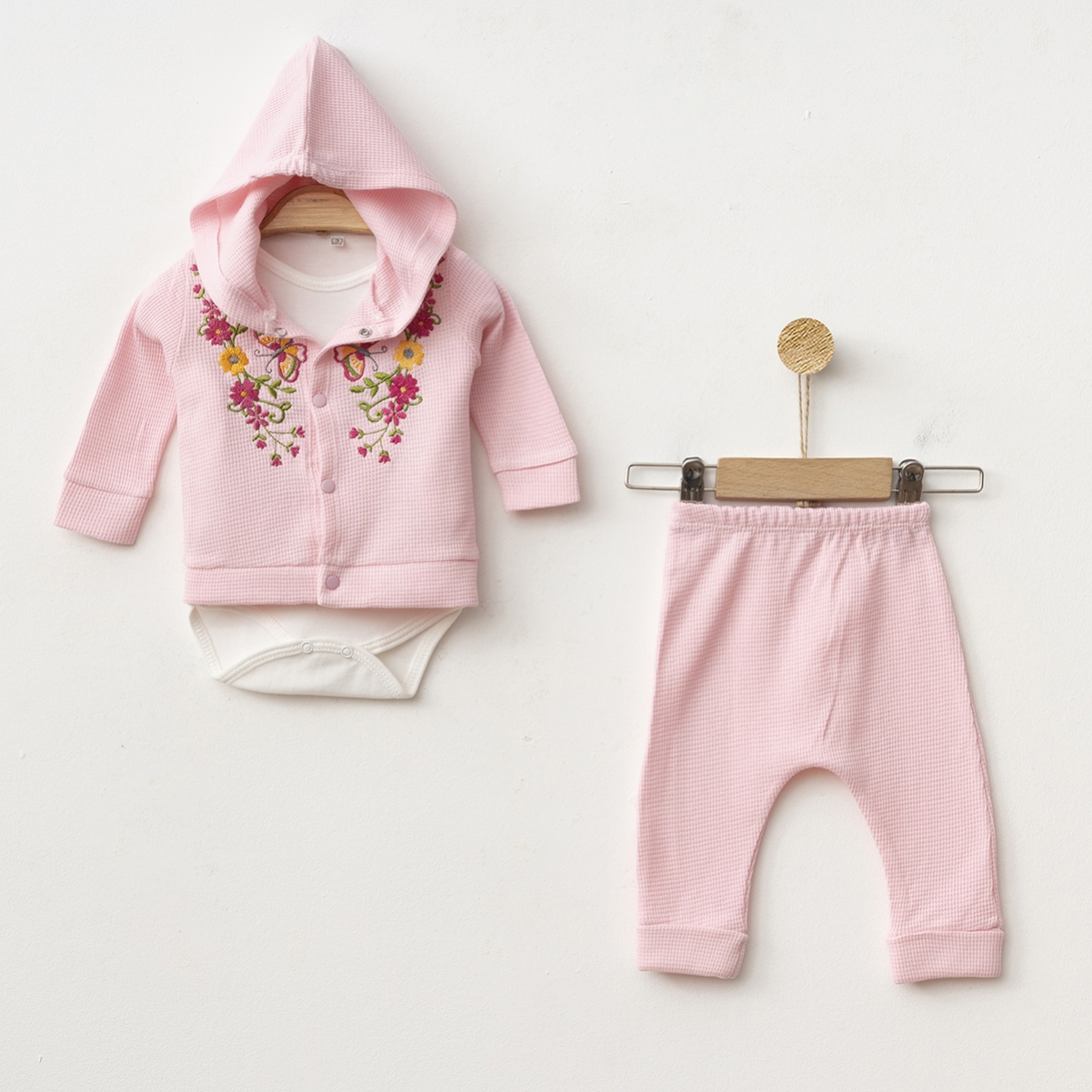PEMBE
