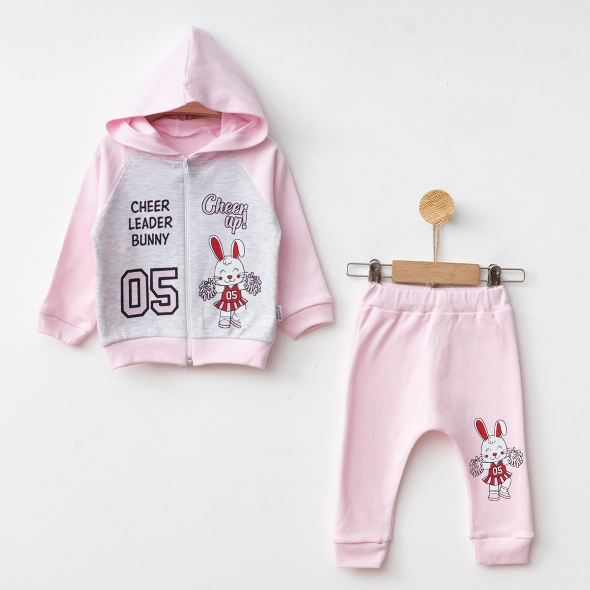 PEMBE