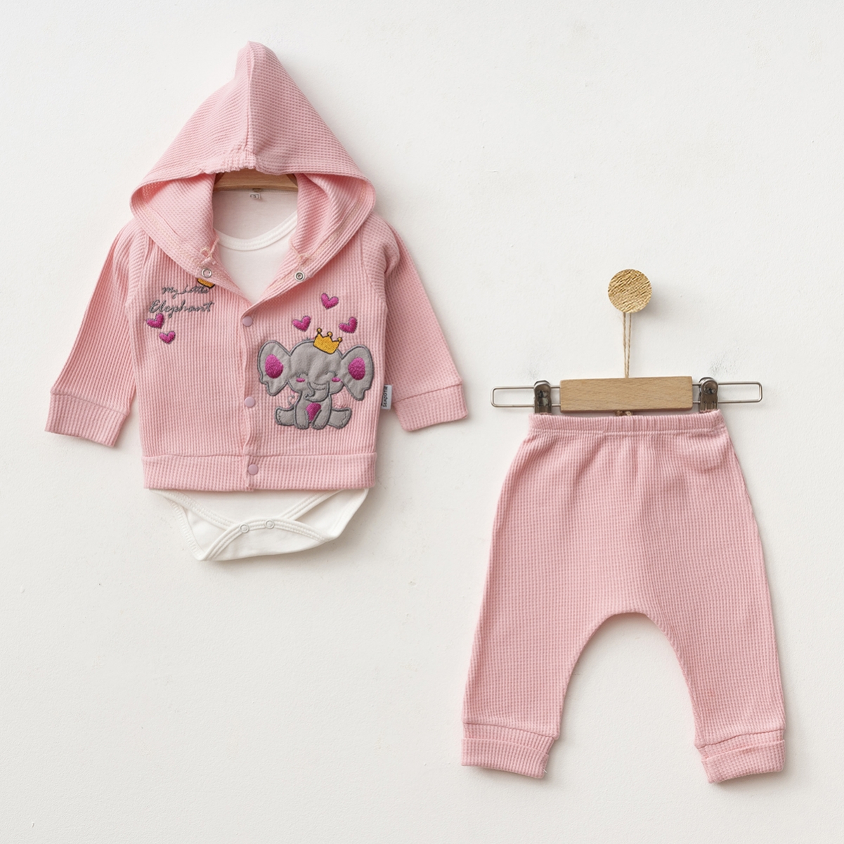 PEMBE