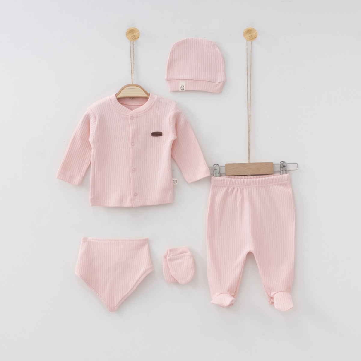PEMBE